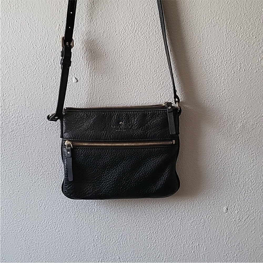 Elegant Black Leather Crossbody Bag